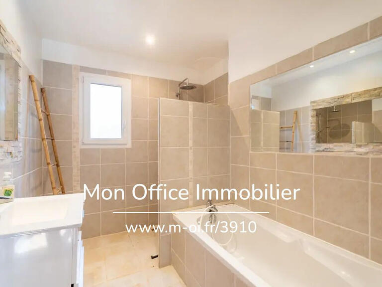 Maison Rognes - 9 chambres - 300m²