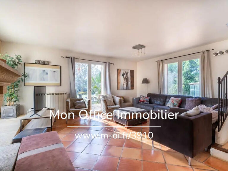 Maison Rognes - 9 chambres - 300m²