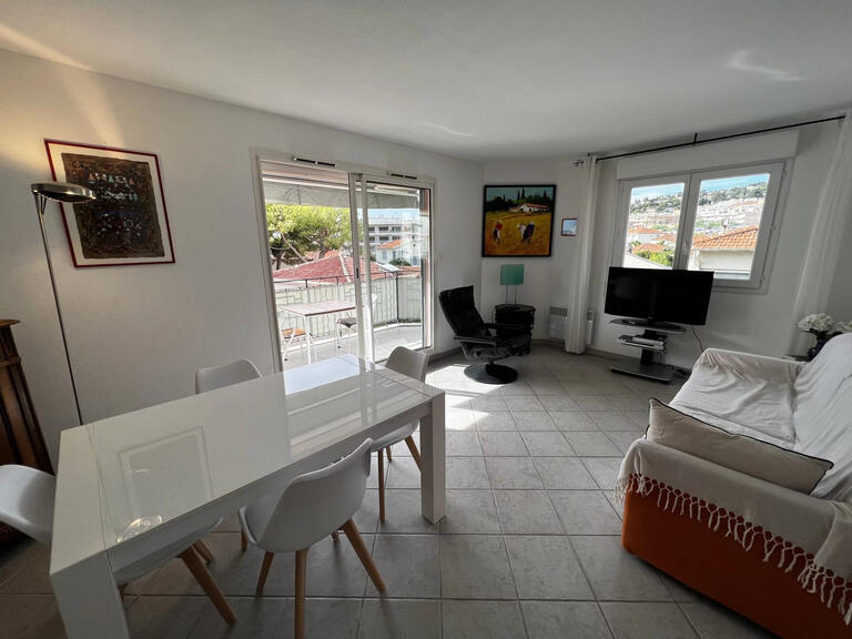 Appartement Roquebrune-Cap-Martin - 2 chambres - 65m²