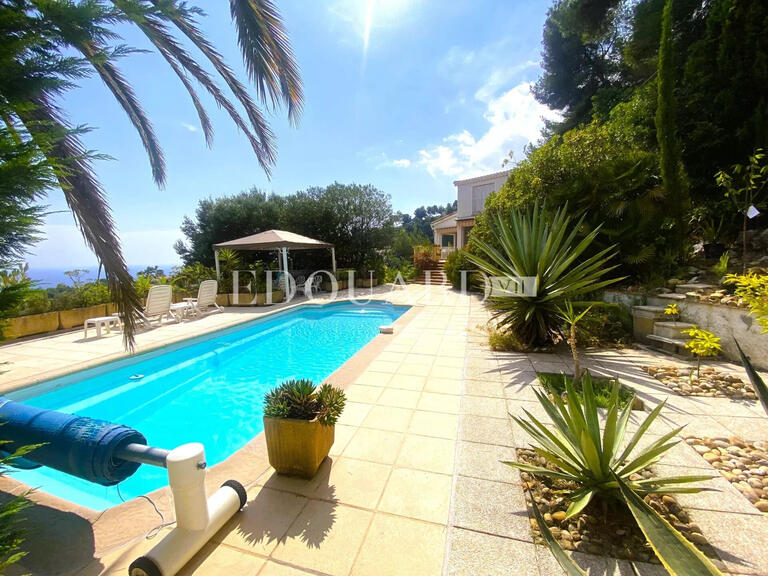 Appartement Roquebrune-Cap-Martin - 2 chambres - 120m²