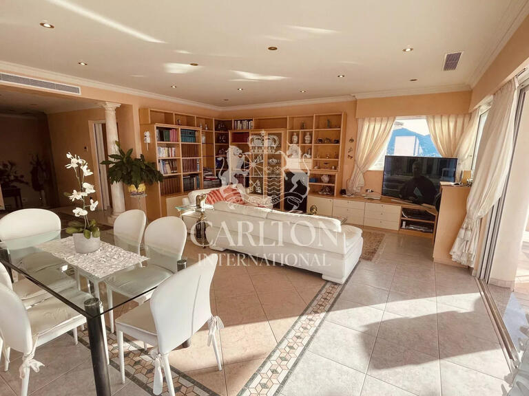 Apartment Roquebrune-Cap-Martin - 3 bedrooms - 375m²