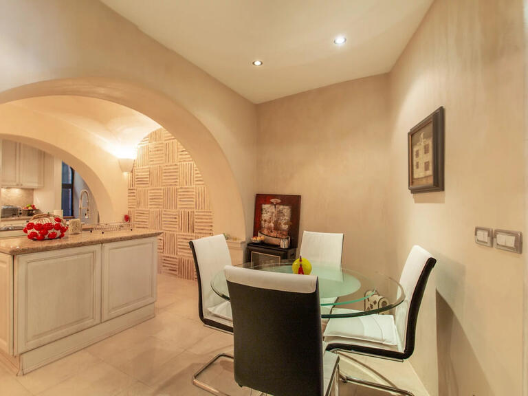 Maison Roquebrune-Cap-Martin - 4 chambres - 266m²