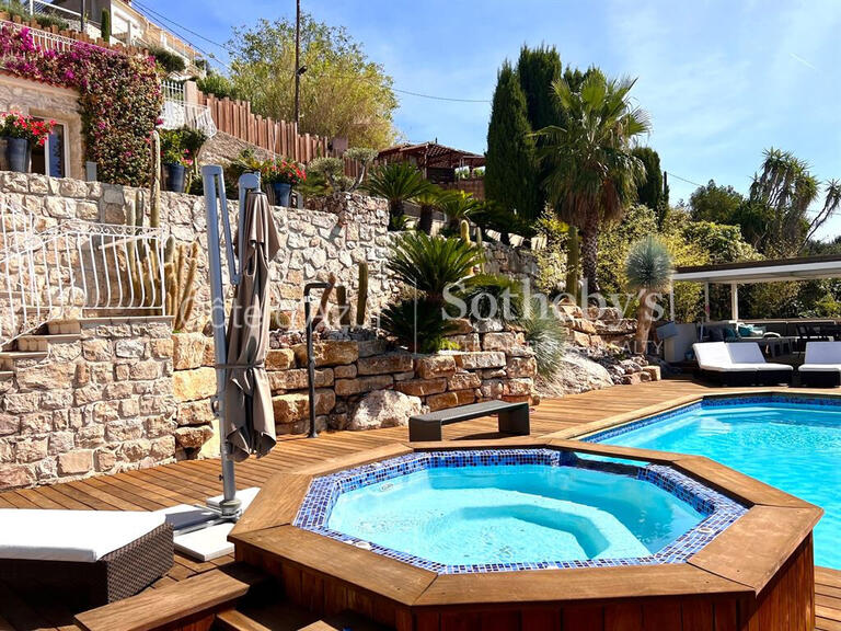 Maison Roquebrune-Cap-Martin - 5 chambres - 306m²