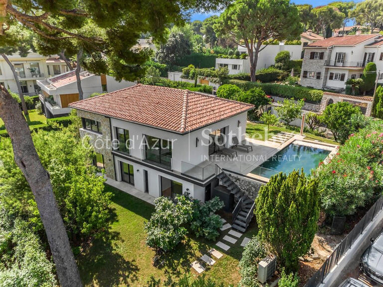 Maison Roquebrune-Cap-Martin - 3 chambres - 220m²