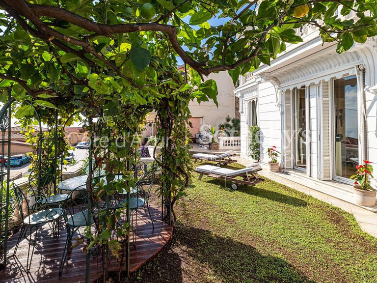 Maison Roquebrune-Cap-Martin - 4 chambres - 220m²