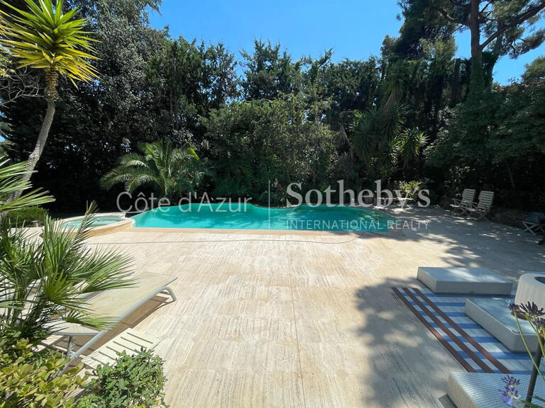 Maison Roquebrune-Cap-Martin - 4 chambres - 368m²