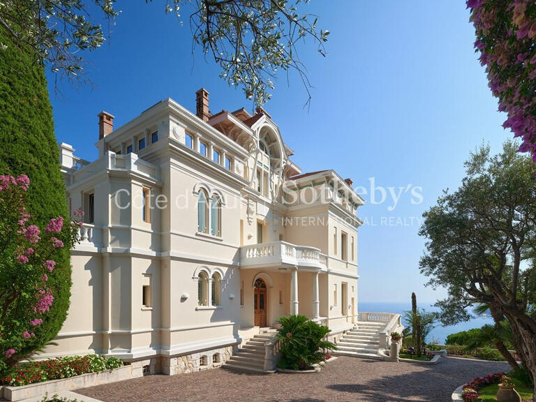 Maison Roquebrune-Cap-Martin - 10 chambres - 963m²