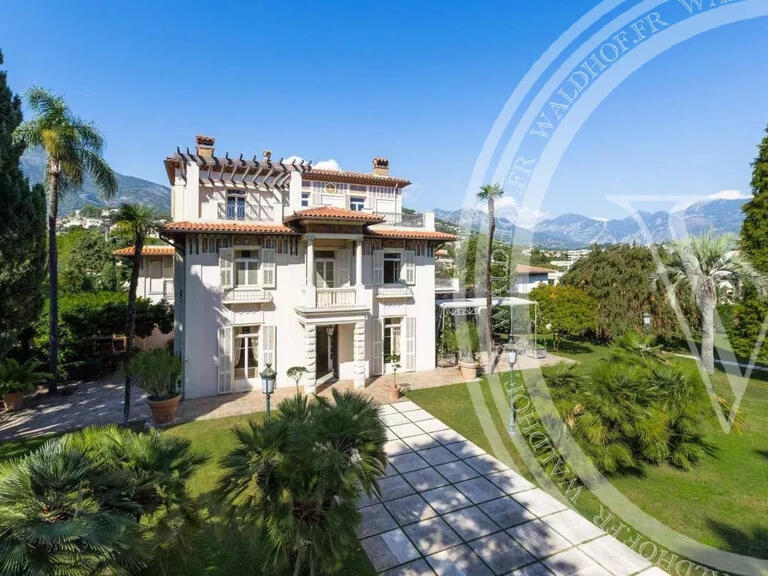 Propriété Roquebrune-Cap-Martin - 10 chambres - 748m²