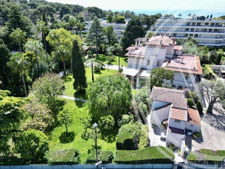 Propriété Roquebrune-Cap-Martin - 10 chambres - 748m²