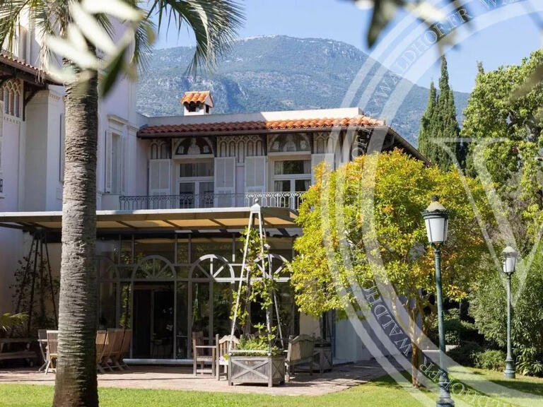 Propriété Roquebrune-Cap-Martin - 10 chambres - 748m²