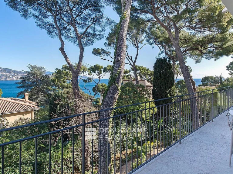 Villa Roquebrune-Cap-Martin - 4 bedrooms - 198m²