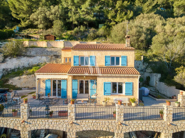 Villa Roquebrune-Cap-Martin - 4 bedrooms - 122m²