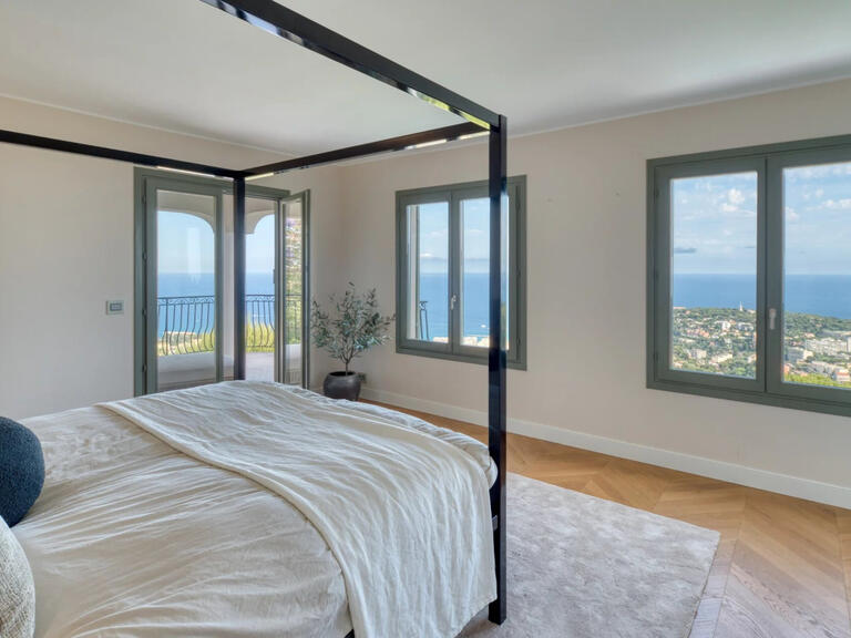 Villa Roquebrune-Cap-Martin - 4 bedrooms - 200m²