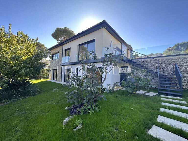 Villa Roquebrune-Cap-Martin - 3 bedrooms - 190m²