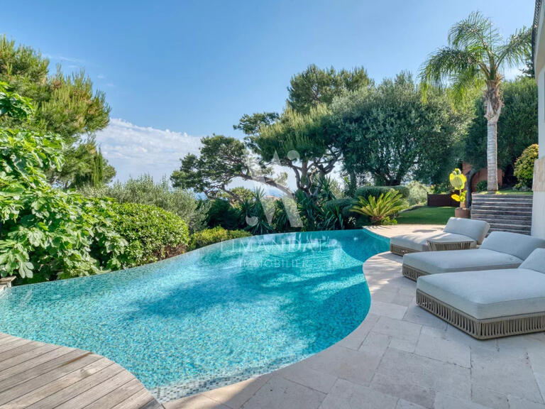 Villa Roquebrune-Cap-Martin - 4 bedrooms - 200m²