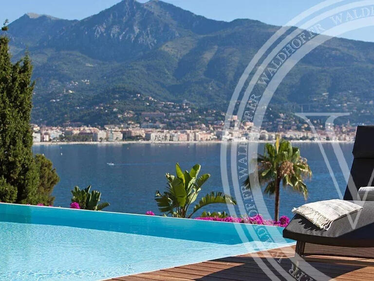 Villa Roquebrune-Cap-Martin - 5 bedrooms - 2670m²