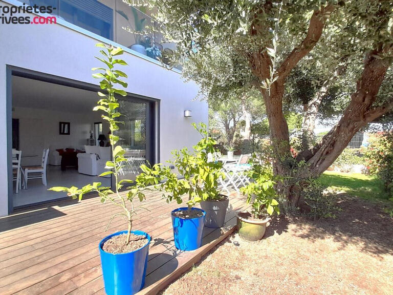 Apartment Roquebrune-sur-Argens - 2 bedrooms