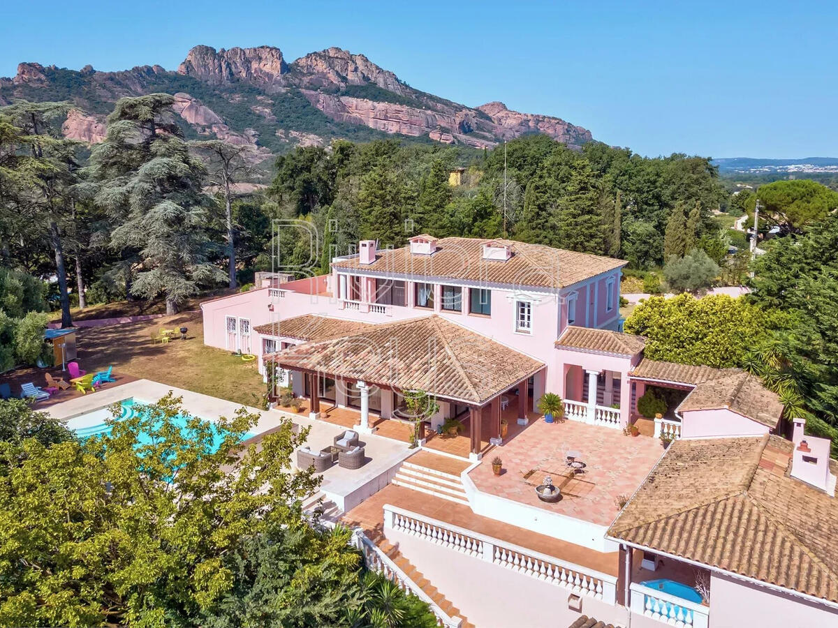 Property Roquebrune-sur-Argens