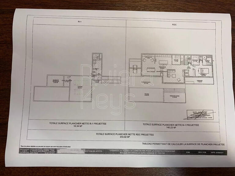 Land Roquebrune-sur-Argens - 923m²