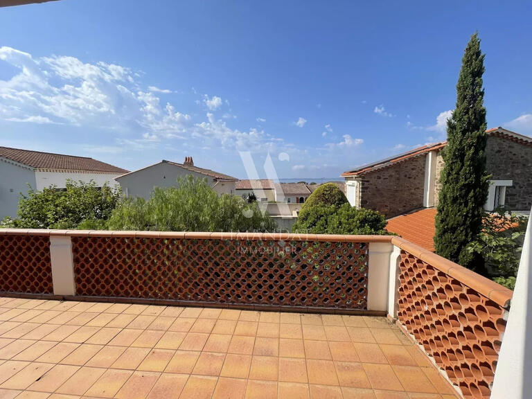 Villa Roquebrune-sur-Argens - 4 bedrooms - 180m²