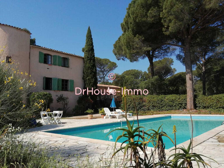 Villa Roquebrune-sur-Argens - 8 bedrooms - 398m²