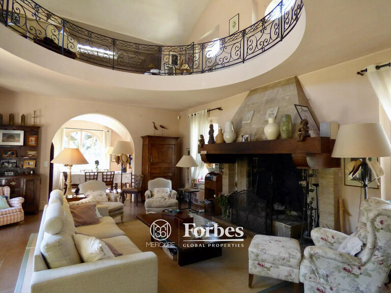 Villa Roquebrune-sur-Argens - 8 bedrooms - 280m²