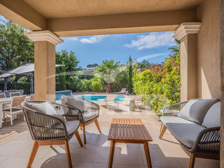 Villa Roquebrune-sur-Argens - 3 bedrooms - 139m²