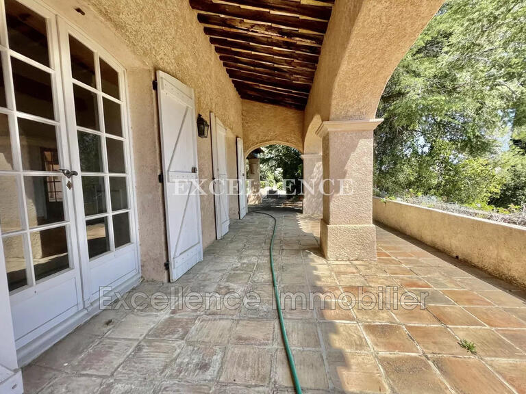 Villa Roquebrune-sur-Argens - 2 chambres - 130m²