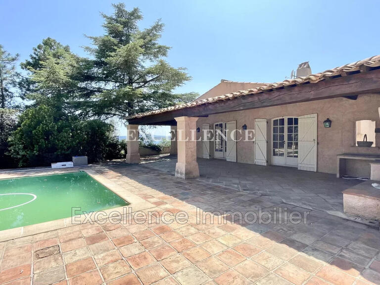 Villa Roquebrune-sur-Argens - 2 chambres - 130m²