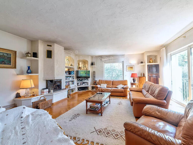 House Roquefort-les-Pins - 4 bedrooms - 163m²