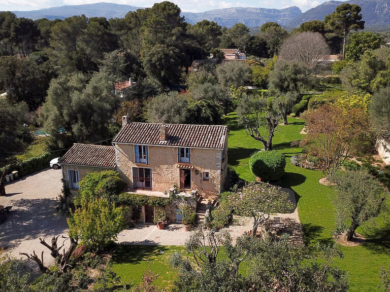 Villa Roquefort-les-Pins - 187m²