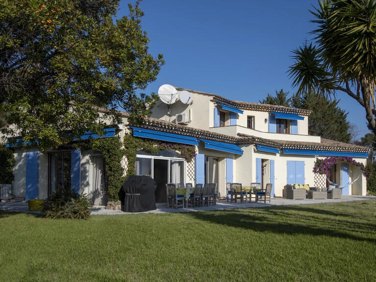 Vente Villa avec Vue mer Roquefort-les-Pins - 5 chambres