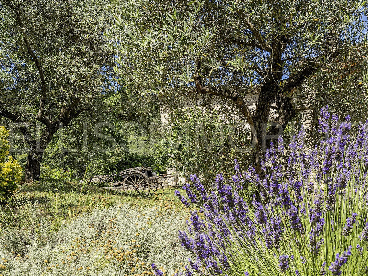 Maison Roussillon