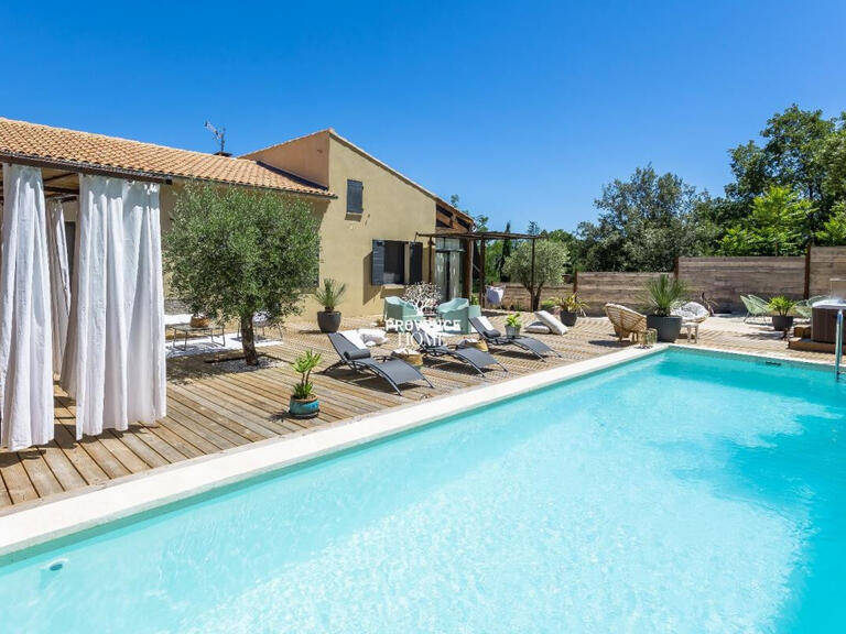 Propriété Roussillon - 5 chambres - 215m²