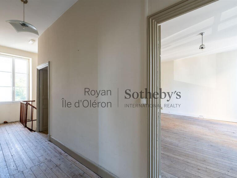 House Royan - 11 bedrooms - 317m²