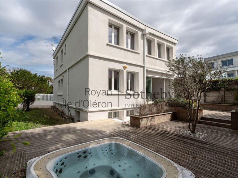 House Royan - 6 bedrooms - 253m²