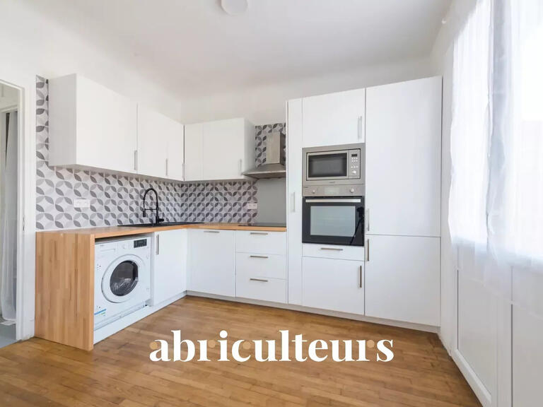 House Rueil-Malmaison - 2 bedrooms - 110m²