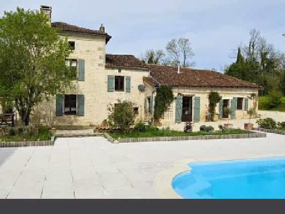 Maison Ruffec - 297m²