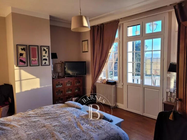 Vente Maison Saint-Amand-Montrond - 7 chambres