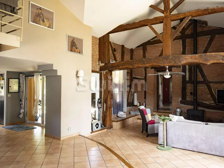 Propriété Saint-André-d'Huiriat - 4 chambres - 219m²