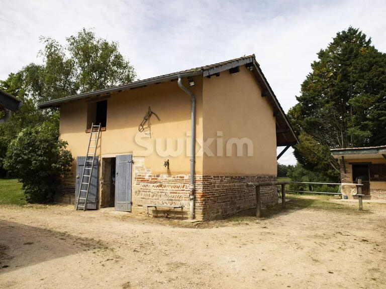 Propriété Saint-André-d'Huiriat - 4 chambres - 219m²