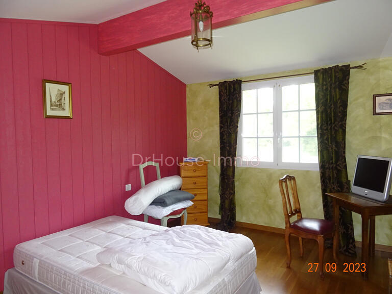 Sale Villa Saint-André-de-Cubzac - 4 bedrooms