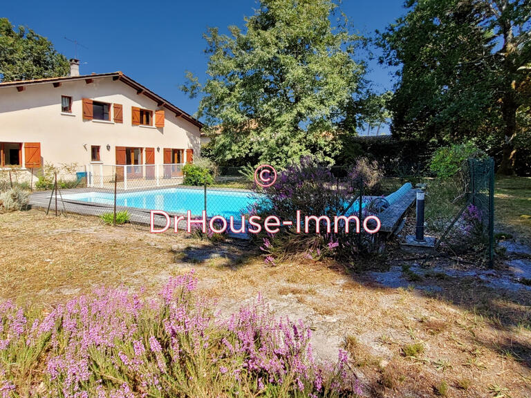 Sale Villa Saint-Aubin-de-Médoc - 7 bedrooms