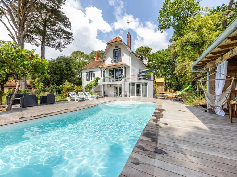 House Saint-Brevin-les-Pins - 5 bedrooms - 235m²