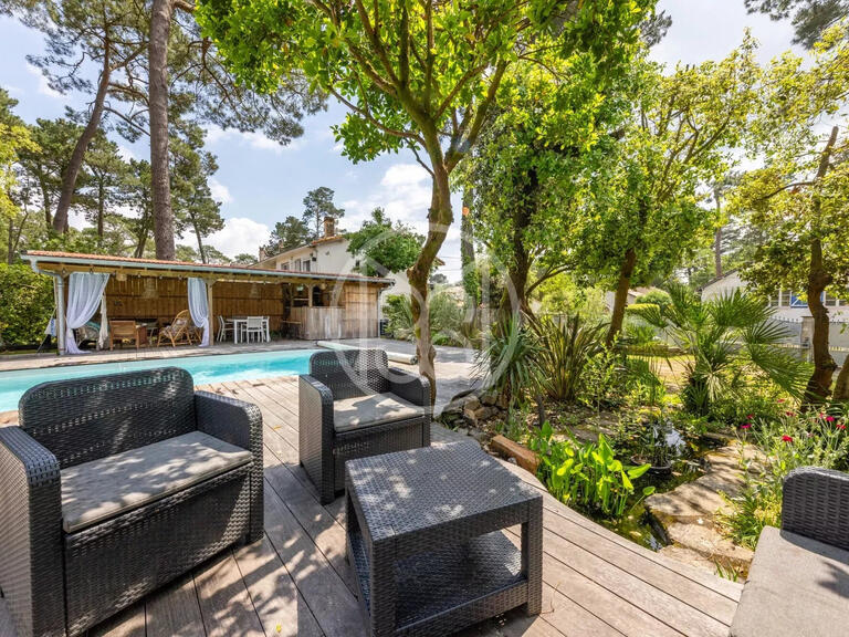 Maison Saint-Brevin-les-Pins - 5 chambres - 235m²