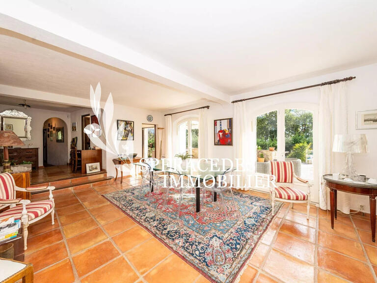 Villa Saint-Cézaire-sur-Siagne - 4 chambres - 176m²