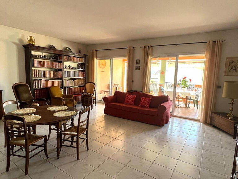 Vente Appartement Saint-Cyr-sur-Mer - 3 chambres