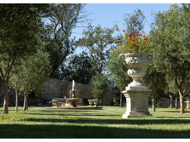 Château Saint-Cyr-sur-Mer - 9 chambres - 1000m²