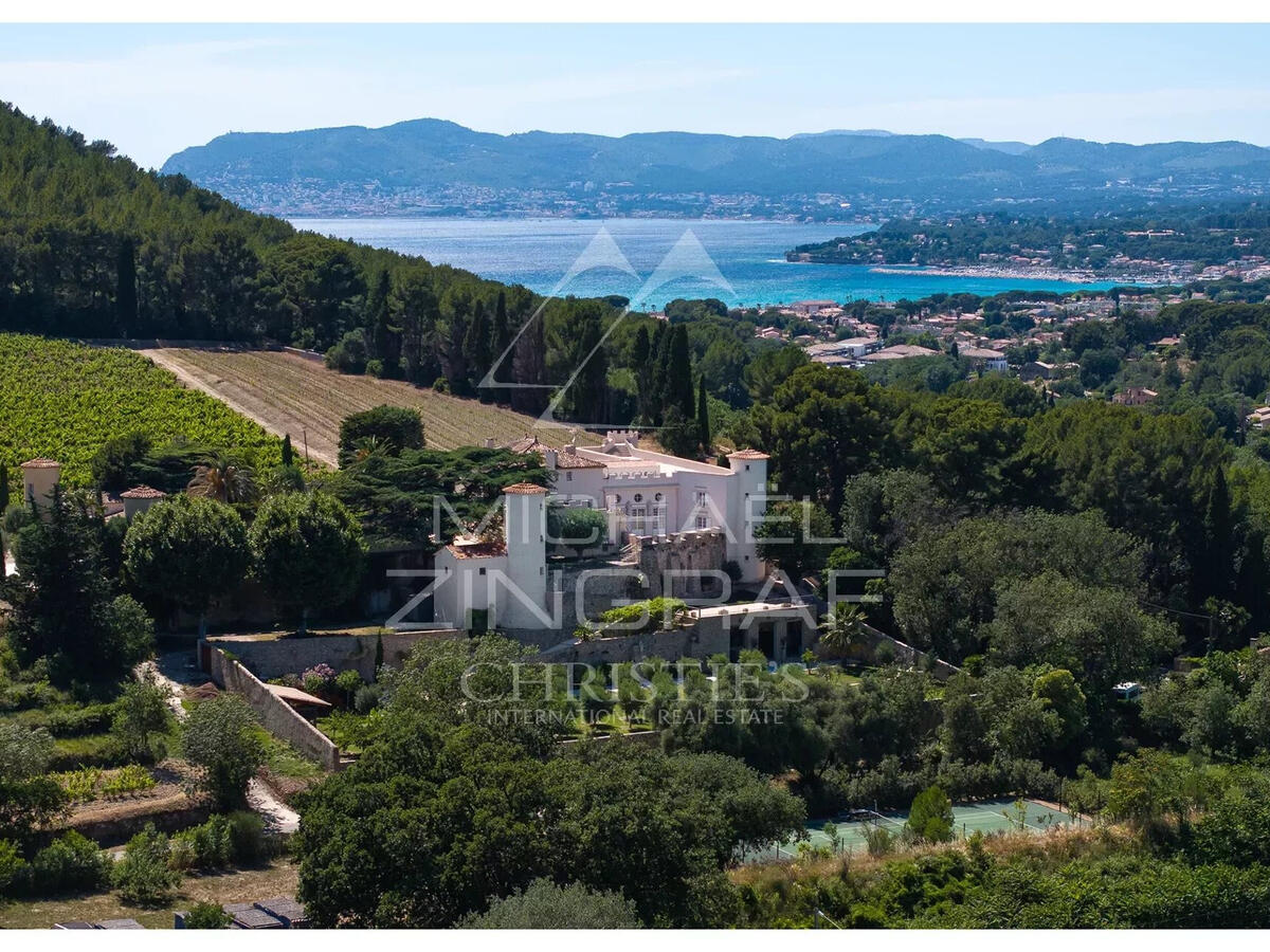 Château Saint-Cyr-sur-Mer