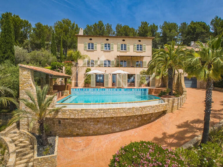 Maison Saint-Cyr-sur-Mer - 5 chambres - 341m²